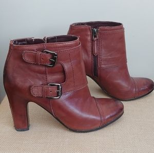 Sam Edelman Sylas Heeled Ankle Zip Boots Burgundy Red Leather Booties Buckles